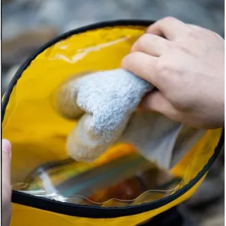Rucsac impermeabil Naturehike 30l 550g - galben Rucsac impermeabil Naturehike 30l 550g - galben