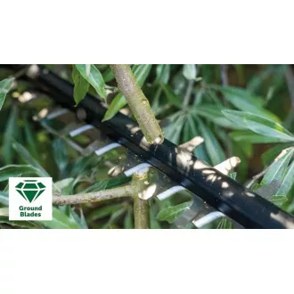 BOSCH UniversalHedgeCut 18V-50, foarfecă fără fir, 18 V, lungimea lamei 50 cm, pasul dinților 20 mm, baterie 2,5 Ah