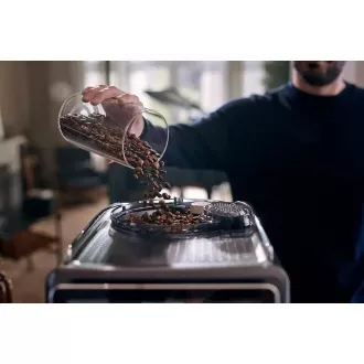 SAECO SM8780/00 Xelsis Deluxe, aparat de cafea cu ecran tactil, recipient pentru lapte, 2 cești deodată, 6 programe, negru SAECO SM8780/00 Xelsis Deluxe, aparat de cafea cu ecran tactil, recipient pentru lapte, 2 cești deodată, 6 programe, negru