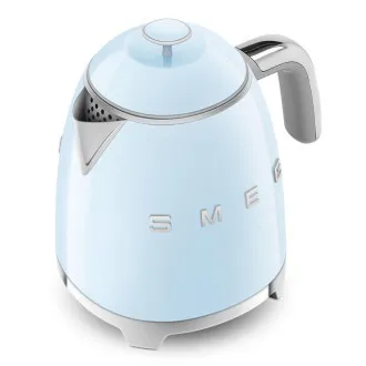 Fierbător mini Smeg KLF05PBEU, 0,8 l / 3 căni, 1400 W, stil anii '50, albastru pastel Fierbător mini Smeg KLF05PBEU, 0,8 l / 3 căni, 1400 W, stil anii '50, albastru pastel