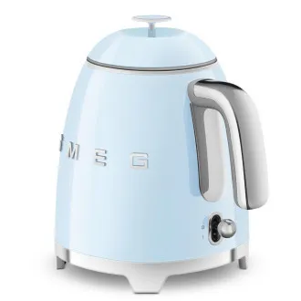 Fierbător mini Smeg KLF05PBEU, 0,8 l / 3 căni, 1400 W, stil anii '50, albastru pastel Fierbător mini Smeg KLF05PBEU, 0,8 l / 3 căni, 1400 W, stil anii '50, albastru pastel