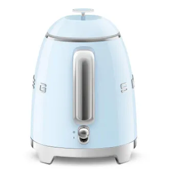Fierbător mini Smeg KLF05PBEU, 0,8 l / 3 căni, 1400 W, stil anii '50, albastru pastel Fierbător mini Smeg KLF05PBEU, 0,8 l / 3 căni, 1400 W, stil anii '50, albastru pastel