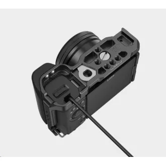 Cușcă SmallRig 3538 cu prindere pentru Sony ZV-E10 Cușcă SmallRig 3538 cu prindere pentru Sony ZV-E10