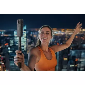 Cameră de acțiune Insta360 X5, video 8K la 360°, cip triplu AI, rezistentă la apă până la 15 m, stabilizare pe 6 axe, baterie de 2400 mAh Cameră de acțiune Insta360 X5, video 8K la 360°, cip triplu AI, rezistentă la apă până la 15 m, stabilizare pe 6 axe, baterie de 2400 mAh