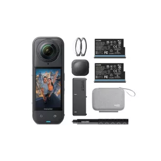 Pachet cameră de acțiune Insta360 X5 Essentials cu accesorii