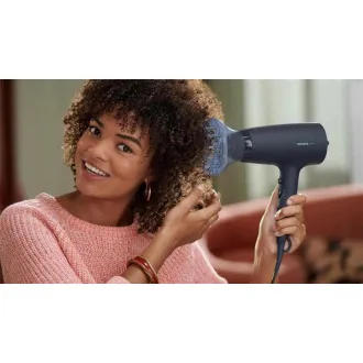 Uscător de păr Philips BHD360/20, 2100 W, ThermoProtect, ionizare, difuzor, Cool Shot