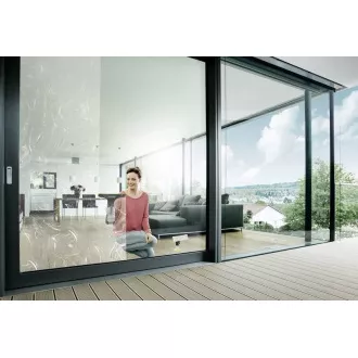 Aparat de curatat geamuri Karcher WV 5 Plus N Black Edition, durata bateriei 35 min, rezervor de apa murdara 100 ml, negru