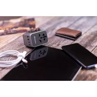 VERBATIM Adaptor de călătorie universal UTA-03 Adaptor de călătorie