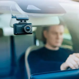 LAMAX T8 - cameră auto