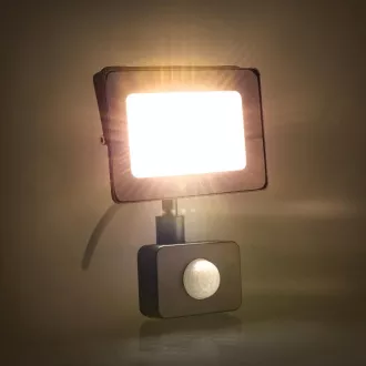 RSL 246 LED reflector cu LED 10W 4000K PIR RETLUX