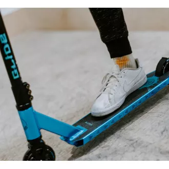 Scuter Freestyle MOVINO Stunt GLIDE, albastru metalizat Scuter Freestyle MOVINO Stunt GLIDE, albastru metalizat