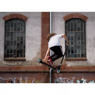 Scuter Freestyle MOVINO Stunt Kräken Neochrome