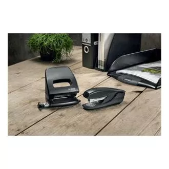 LEITZ Perforator ecologic NeXXt RECYCLE, 30 coli, negru LEITZ Perforator ecologic NeXXt RECYCLE, 30 coli, negru
