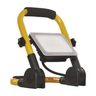EMOS PORTABIL A CONDUS LUMINA REFLECTOARELOR ILIO 21W, 1900LM, IP44 EMOS PORTABIL A CONDUS LUMINA REFLECTOARELOR ILIO 21W, 1900LM, IP44