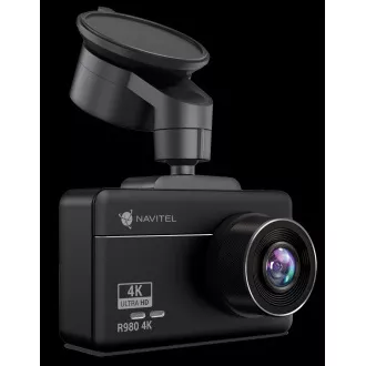 NAVITEL R980 cu rezoluție 4K pentru captura precisă a plăcuțelor de înmatriculare, a indicatoarelor rutiere și a altor detalii