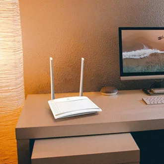 Router TP-LINK TL-WR820N 2.4GHz, extender, punct de acces, IPv6, 300Mbps, antenă externă fixă, 802.11n, VLAN, WPS, rețea pentru oaspeți